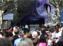 La virgen de las curaciones