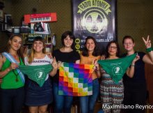 Las vías de un programa de radio feminista