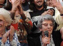 “CÓMO ENJAULADAS PERO SEMBRANDO MEMORIA”