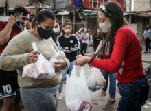 La maestra que abrazó a todo un barrio