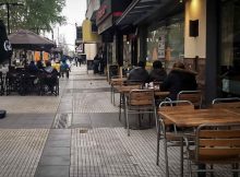 Prueba piloto: abrieron bares y restaurantes con mesas al aire libre