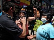 Manteros reclaman volver a la Peatonal de San Martín pero el Municipio rechaza esa opción