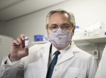 Alberto Fernández visitó los laboratorios de la UNSAM, donde se desarrolló el suero equino