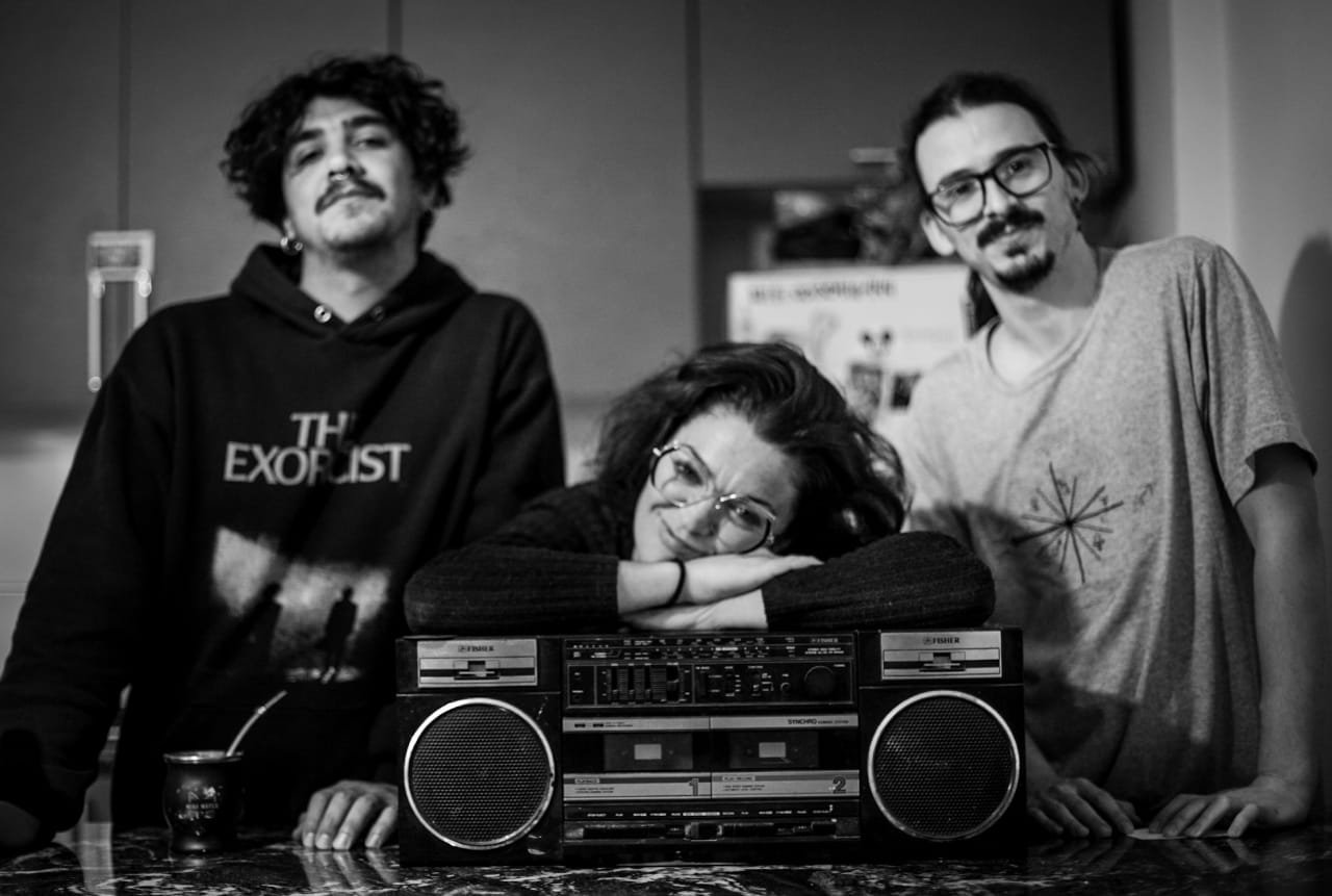 “EL ROCK NO ES UN GÉNERO, ES UN CONCEPTO”:  BRUJERÍA Y POESÍA DE SISYTRIP